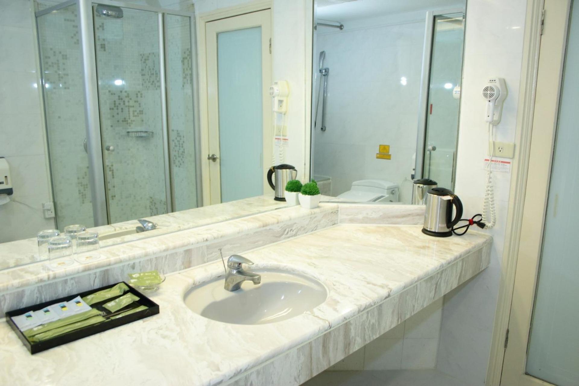 Ohotel Taichung Buitenkant foto
