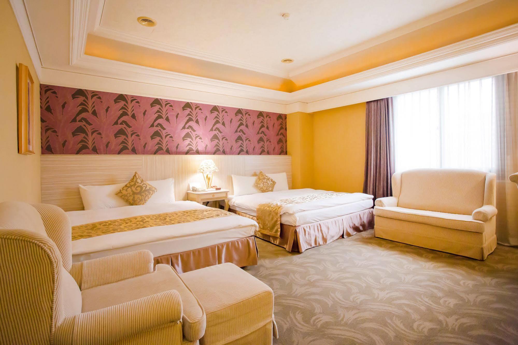 Ohotel Taichung Buitenkant foto